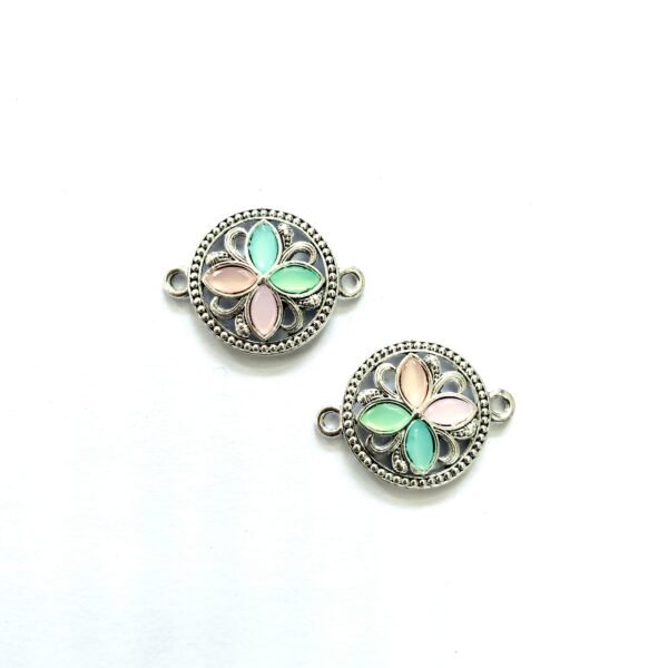Silver Flower Charms 109