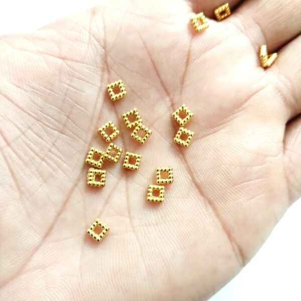 Mini Spacer Beads Square - Image 2