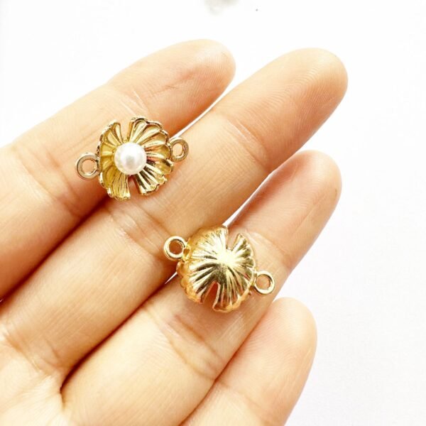 Golden Sea Shell With Pearl - Image 2