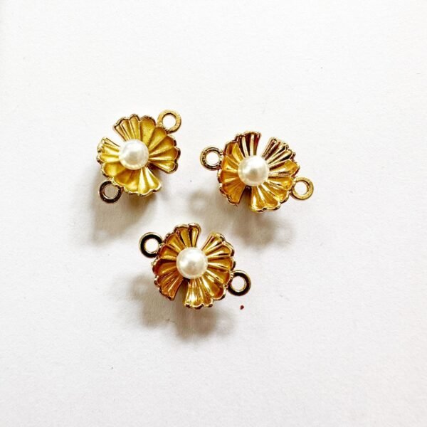 Golden Sea Shell With Pearl