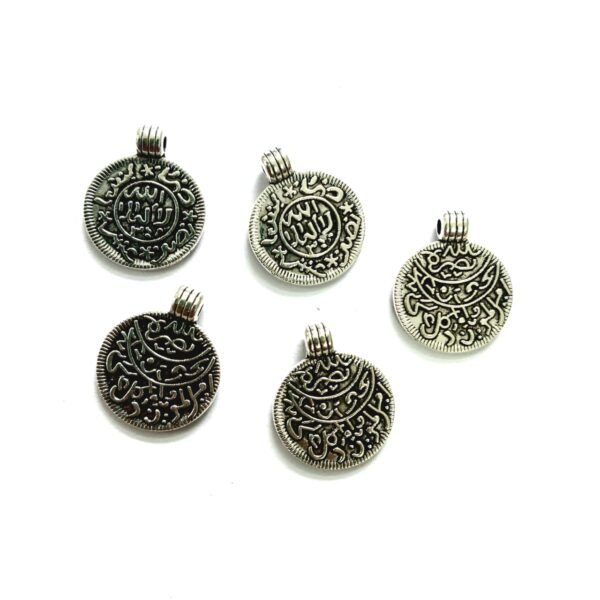 Silver Ginni Pendant 3